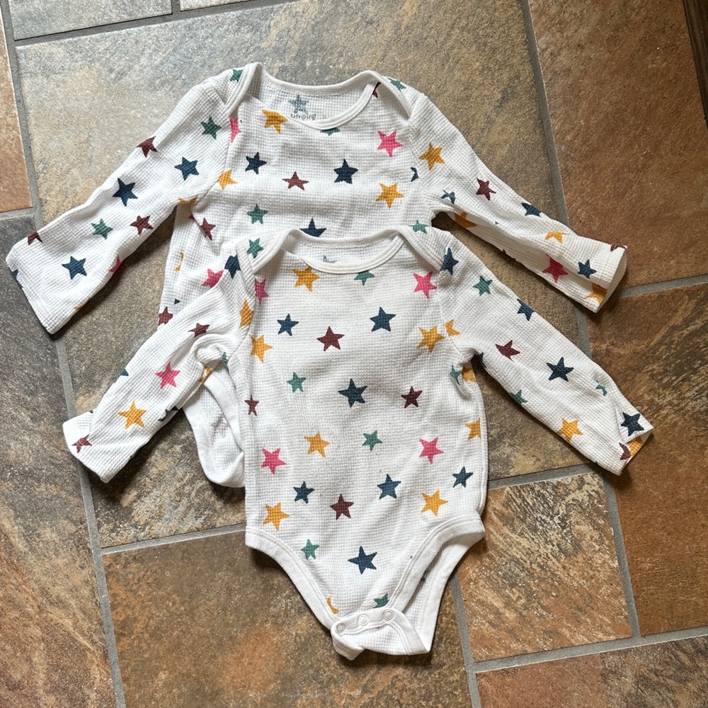 Matching twin set of onesies - Jumping beans - size 9 months